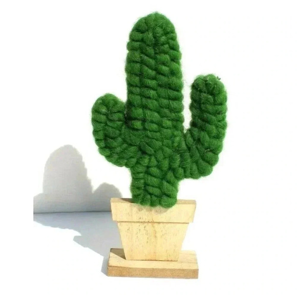 Large Knitted Wool Retro Fake Artificial Cactus Home Decor Kids Room - Picture 1 of 2